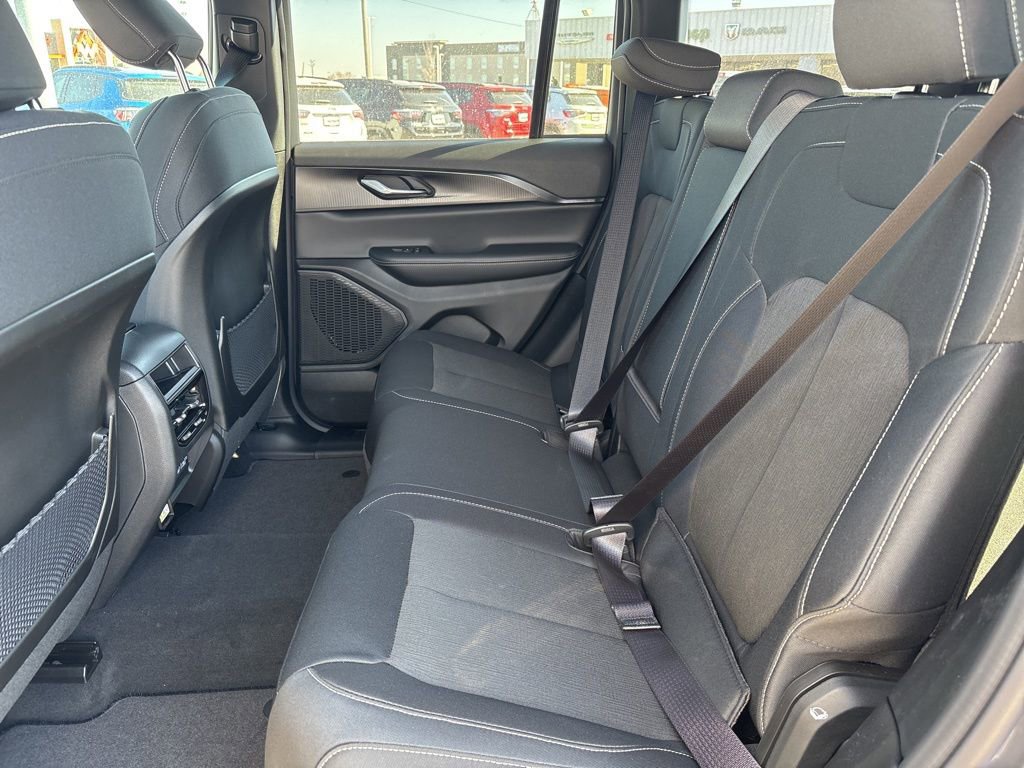 New 2026 Jeep Grand Cherokee Laredo X image 24