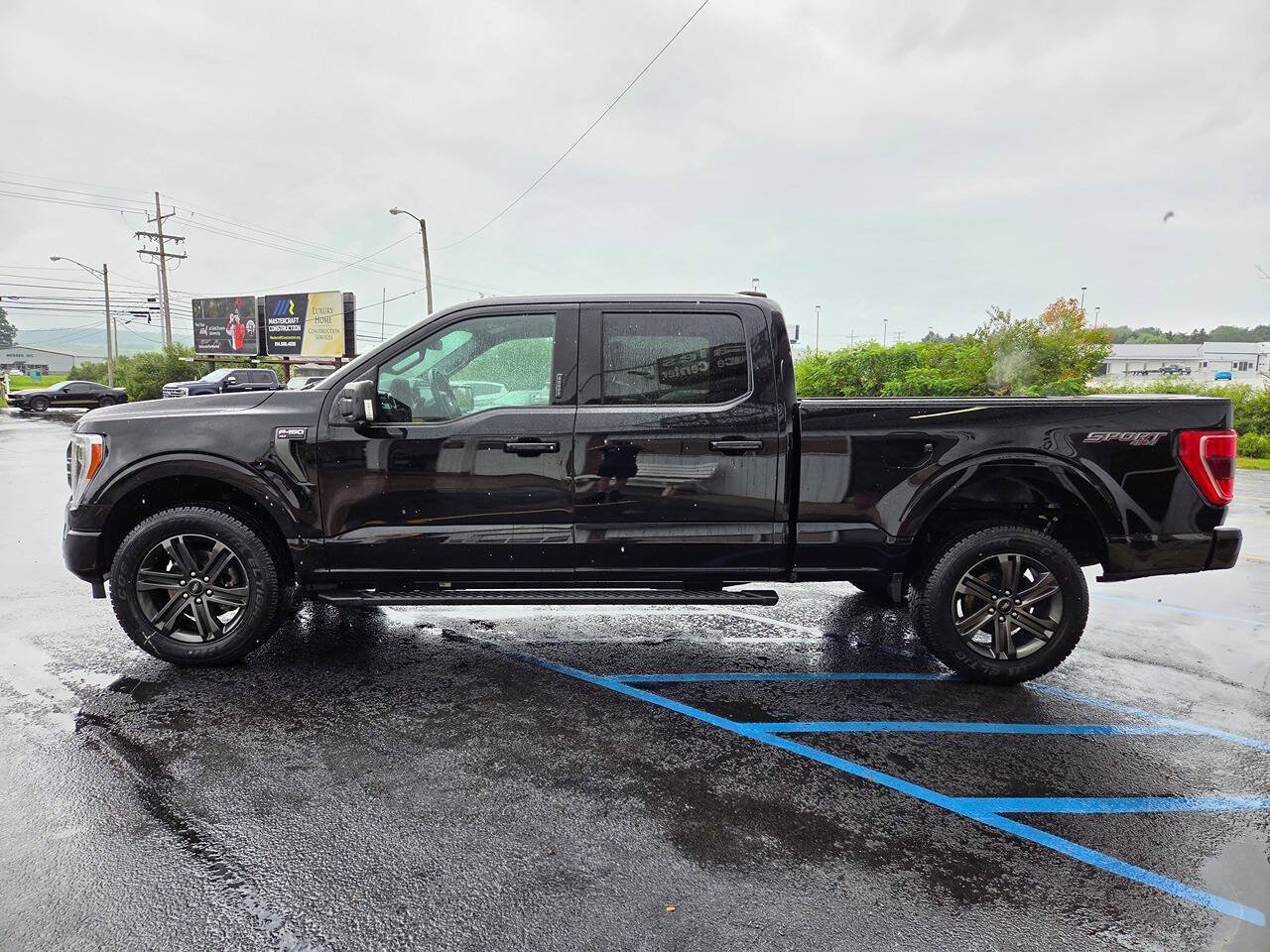 Used 2021 Ford F150 XLT w/ Equipment Group 302A High AWD/4WD image 4
