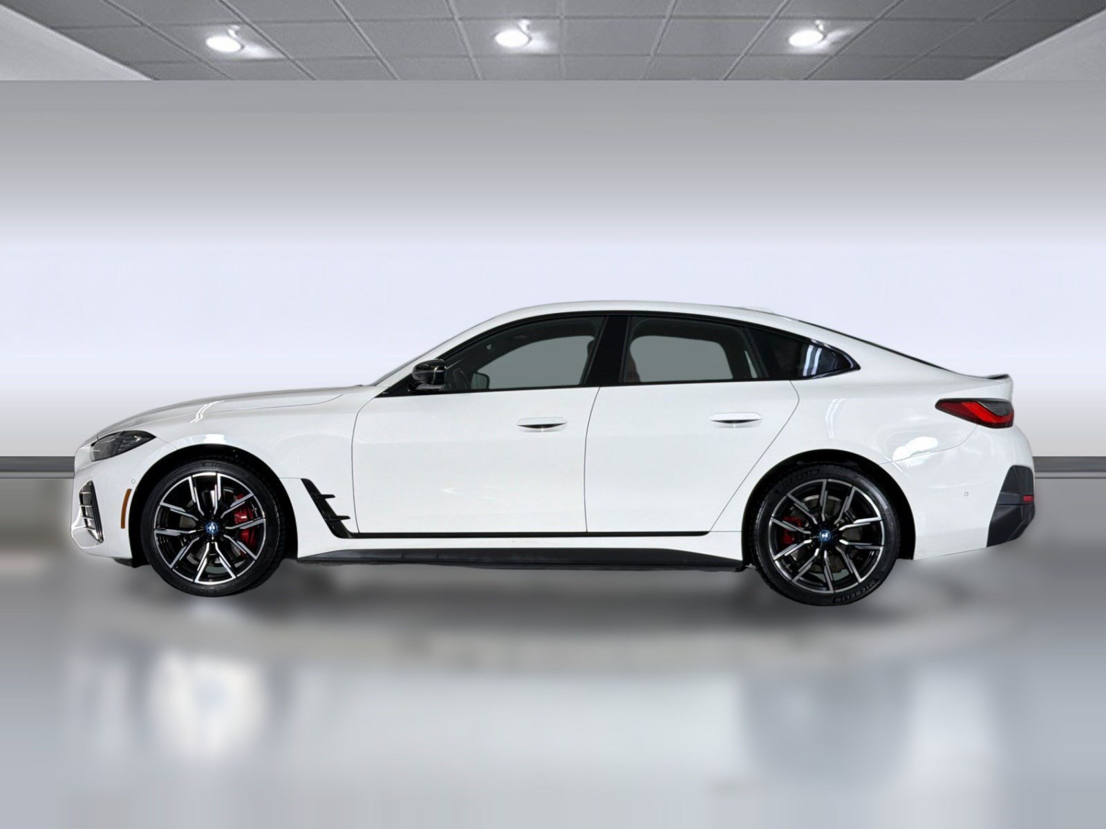 Used 2023 BMW i4 eDrive40 w/ M Sport Package RWD image 2