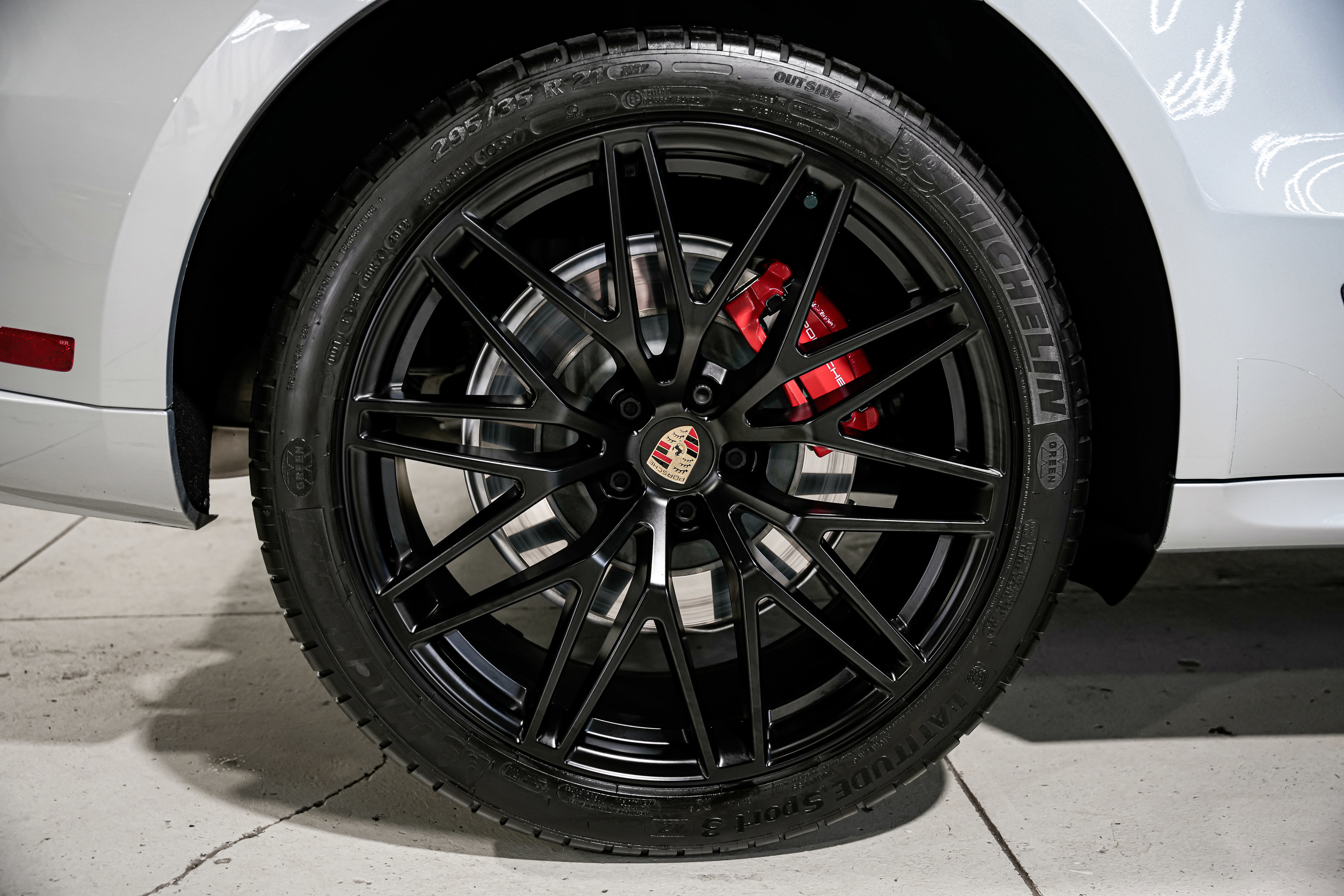 Used 2022 Porsche Macan GTS w/ Sport Chrono Package image 55