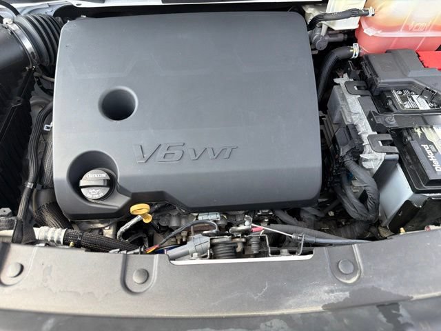 Used 2019 Chevrolet Traverse LT FWD image 32