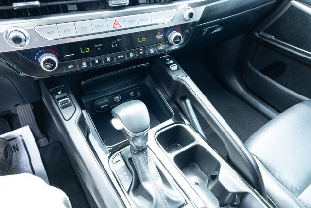Used 2025 Kia Telluride S FWD image 19
