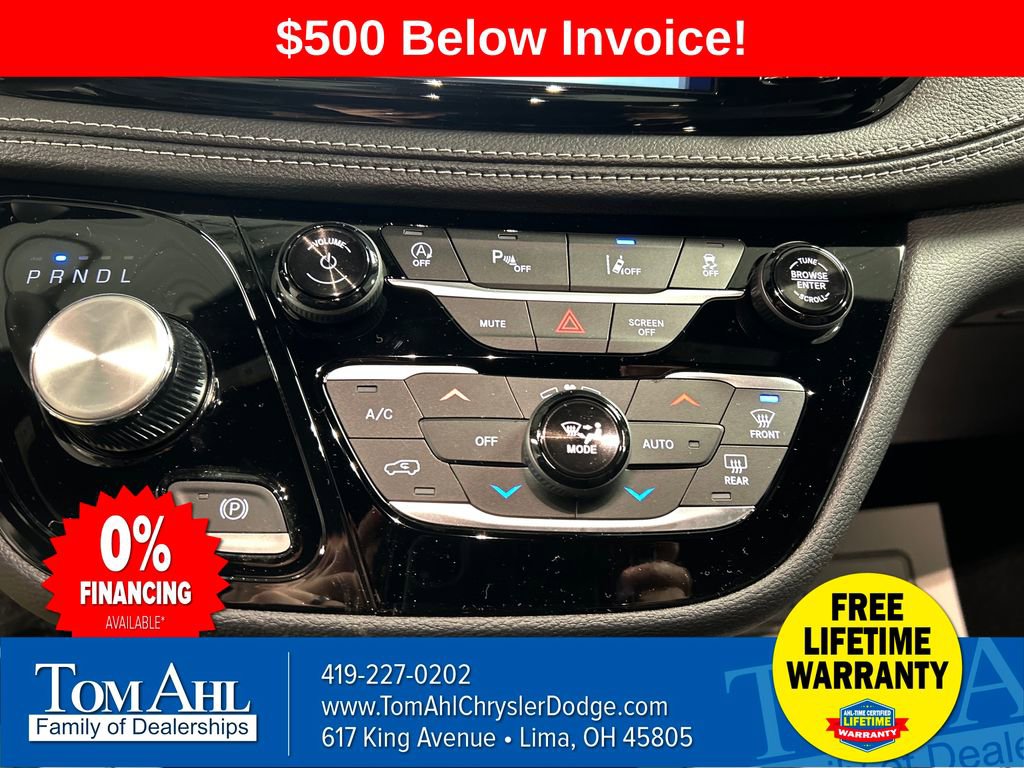 New 2026 Chrysler Pacifica Select image 17