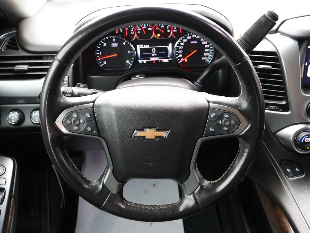 Used 2019 Chevrolet Tahoe LT w/ Luxury Package AWD/4WD image 16