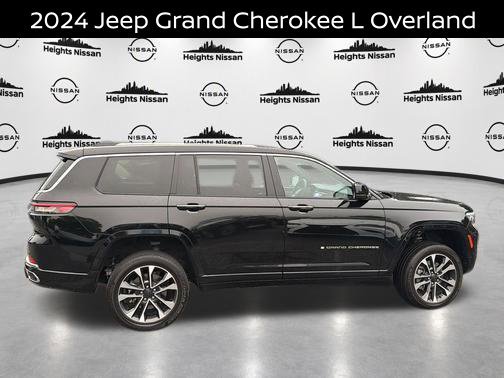 Used 2024 Jeep Grand Cherokee L Overland w/ Trailer Tow Package AWD/4WD image 8