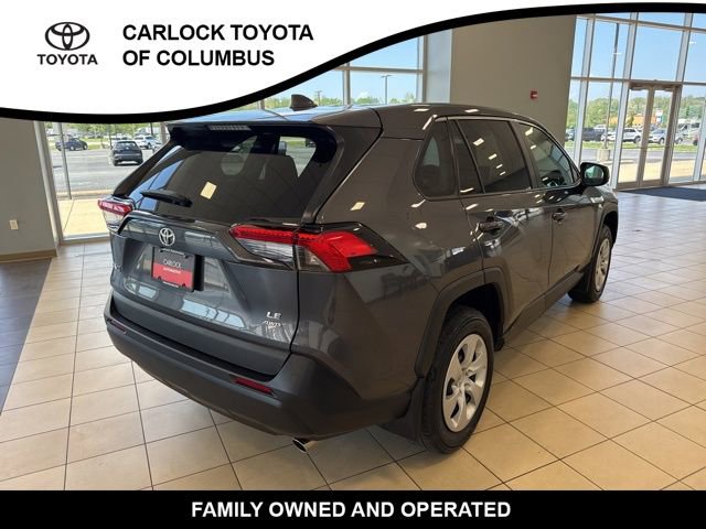 Used 2023 Toyota RAV4 LE AWD/4WD image 7