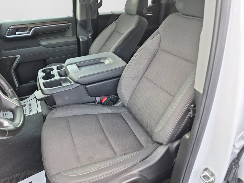Used 2025 Chevrolet Silverado 1500 LT AWD/4WD image 12