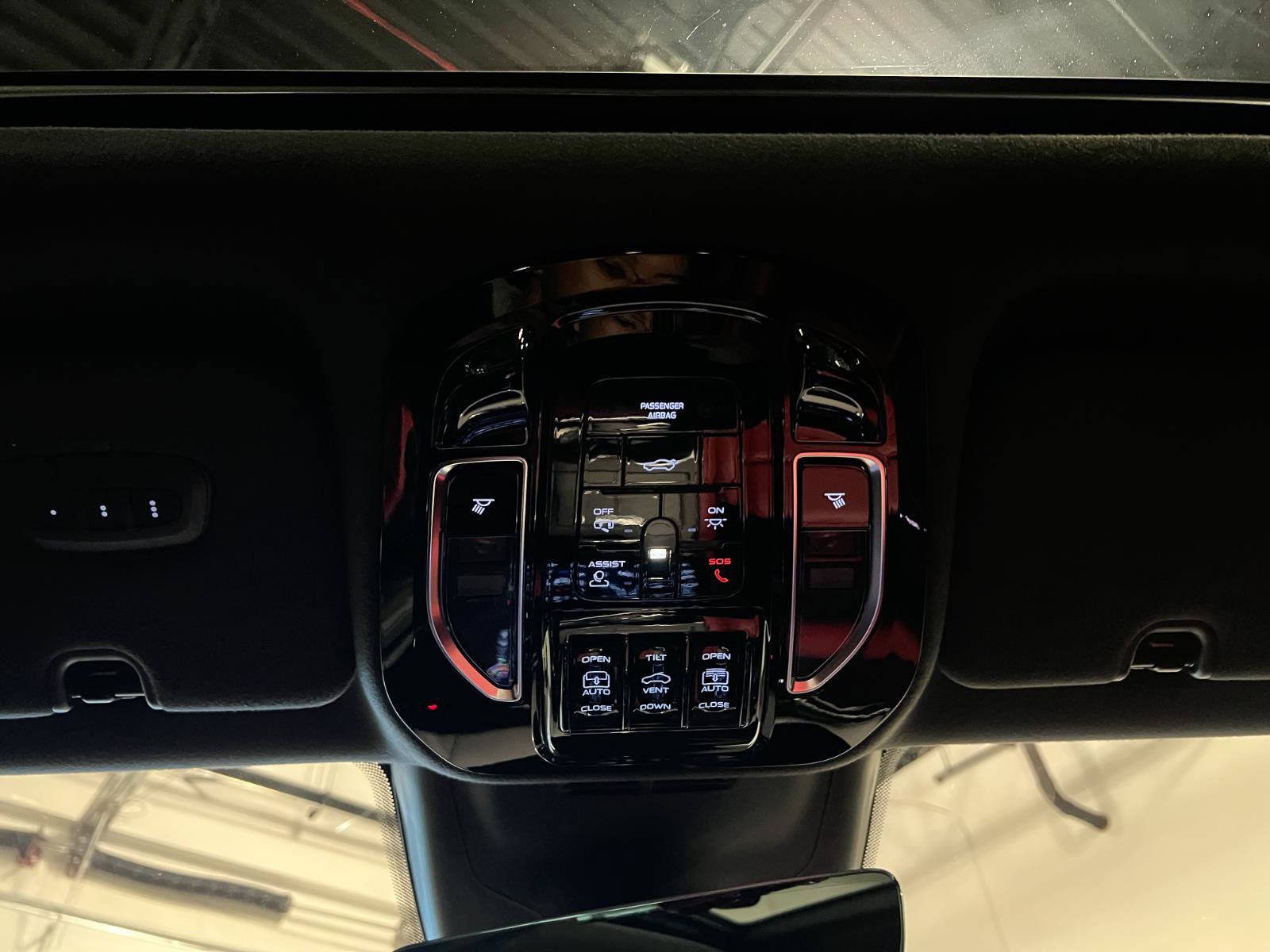 Used 2024 Maserati Grecale Trofeo image 24