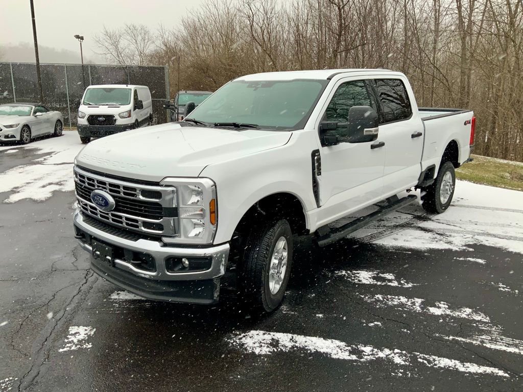 Used 2025 Ford F350 XLT image 6