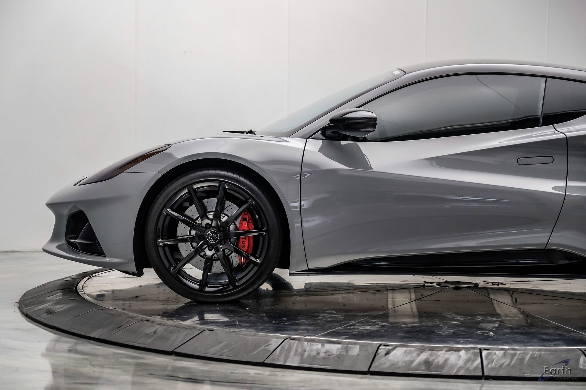 Used 2025 Lotus Emira RWD image 10