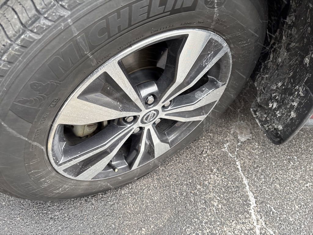 Used 2022 Nissan Murano SV image 3