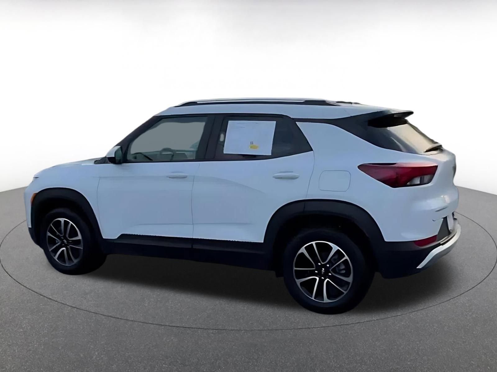 Used 2025 Chevrolet TrailBlazer LT image 10