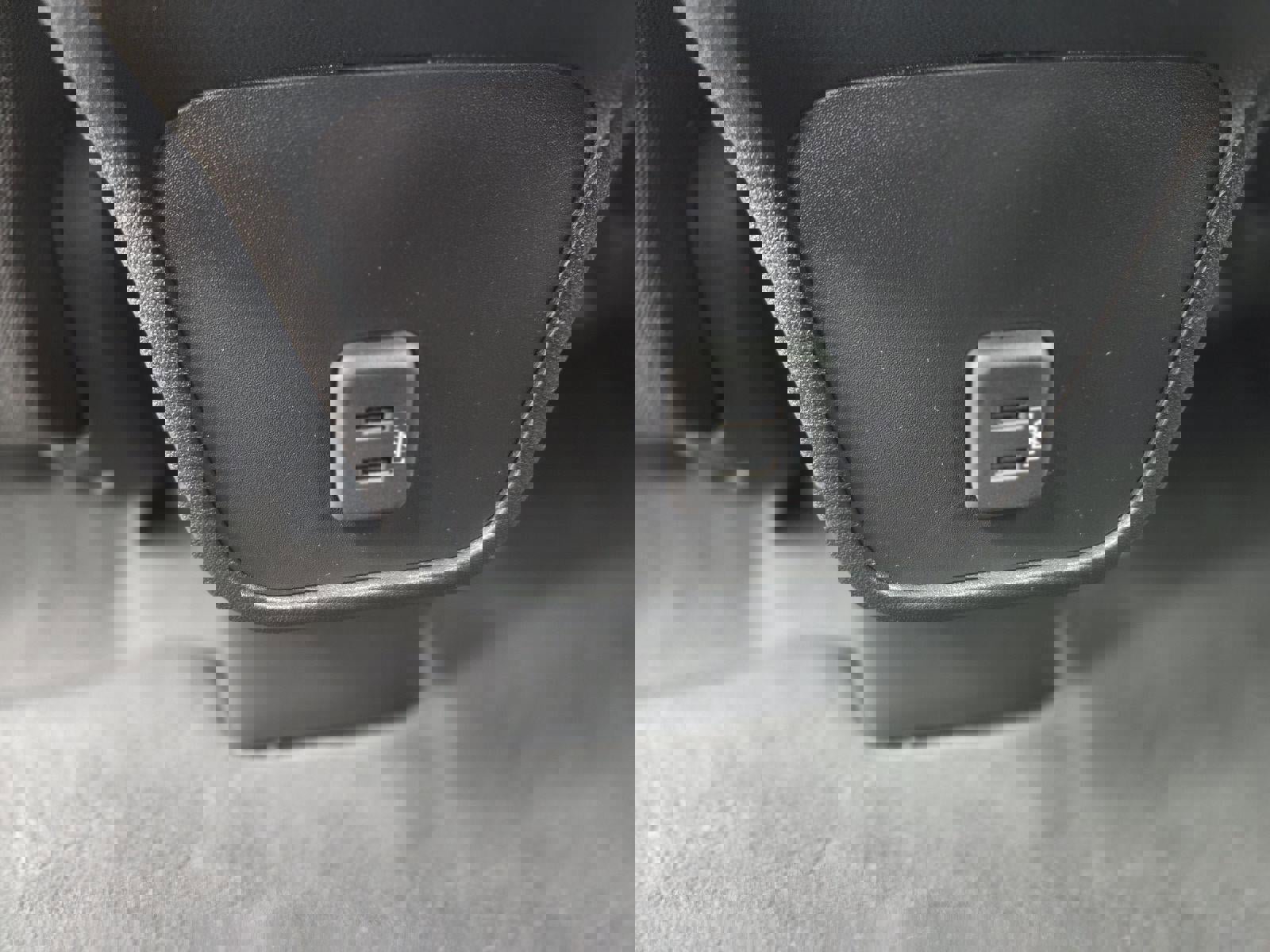 Certified 2023 Chevrolet Equinox LT w/ Driver Convenience Package image 21