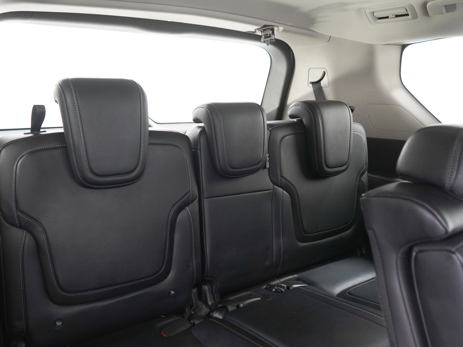 Certified 2025 Nissan Armada SV AWD/4WD image 13
