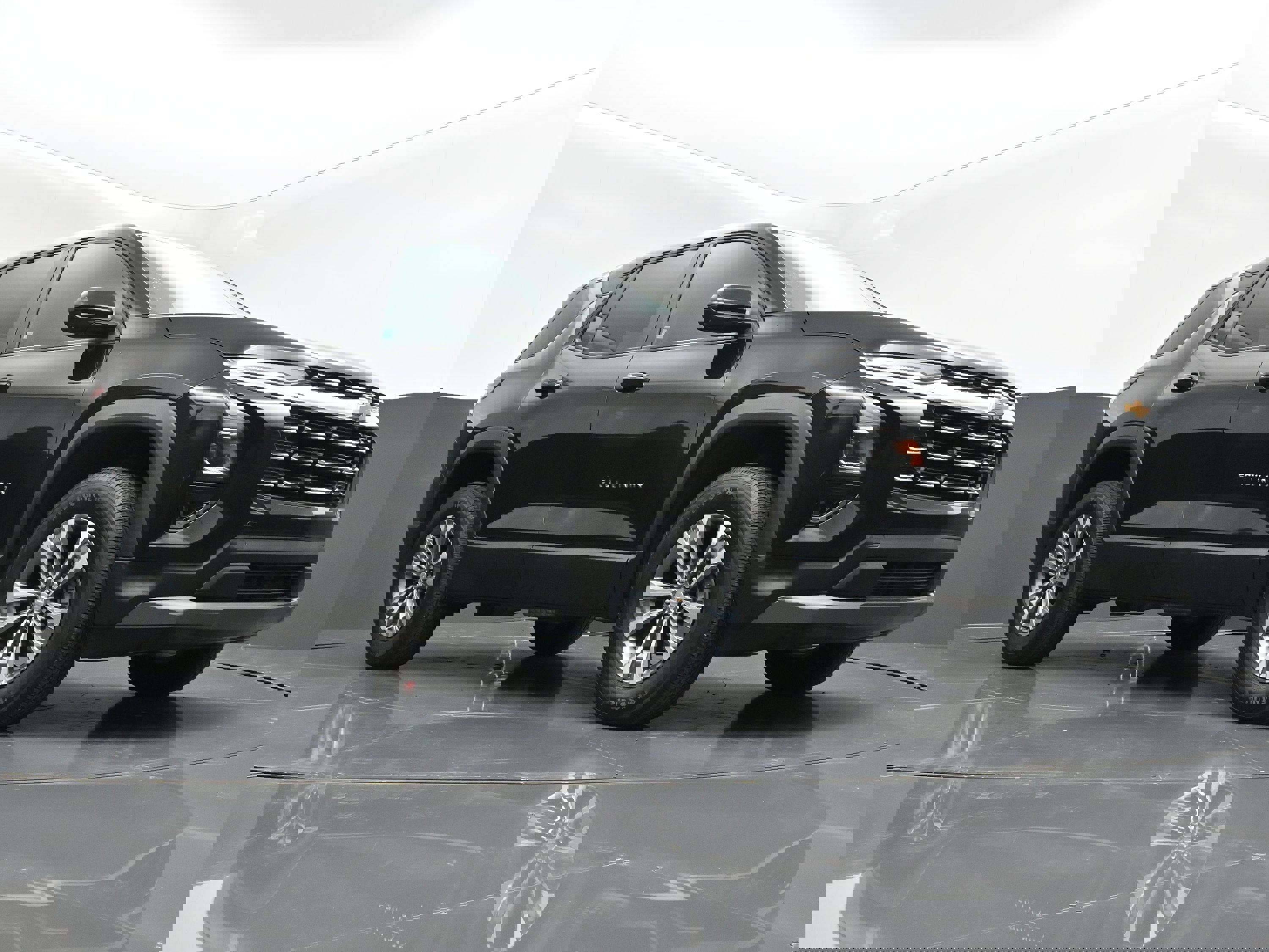 Used 2025 Chevrolet Equinox LT w/ Safety and Technology Package image 34