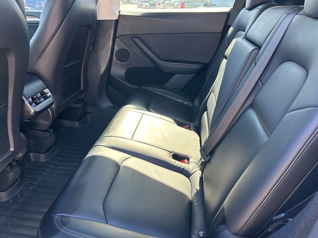 Used 2023 Tesla Model Y Long Range image 15