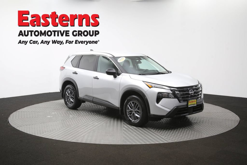 Used 2024 Nissan Rogue S AWD/4WD image 50