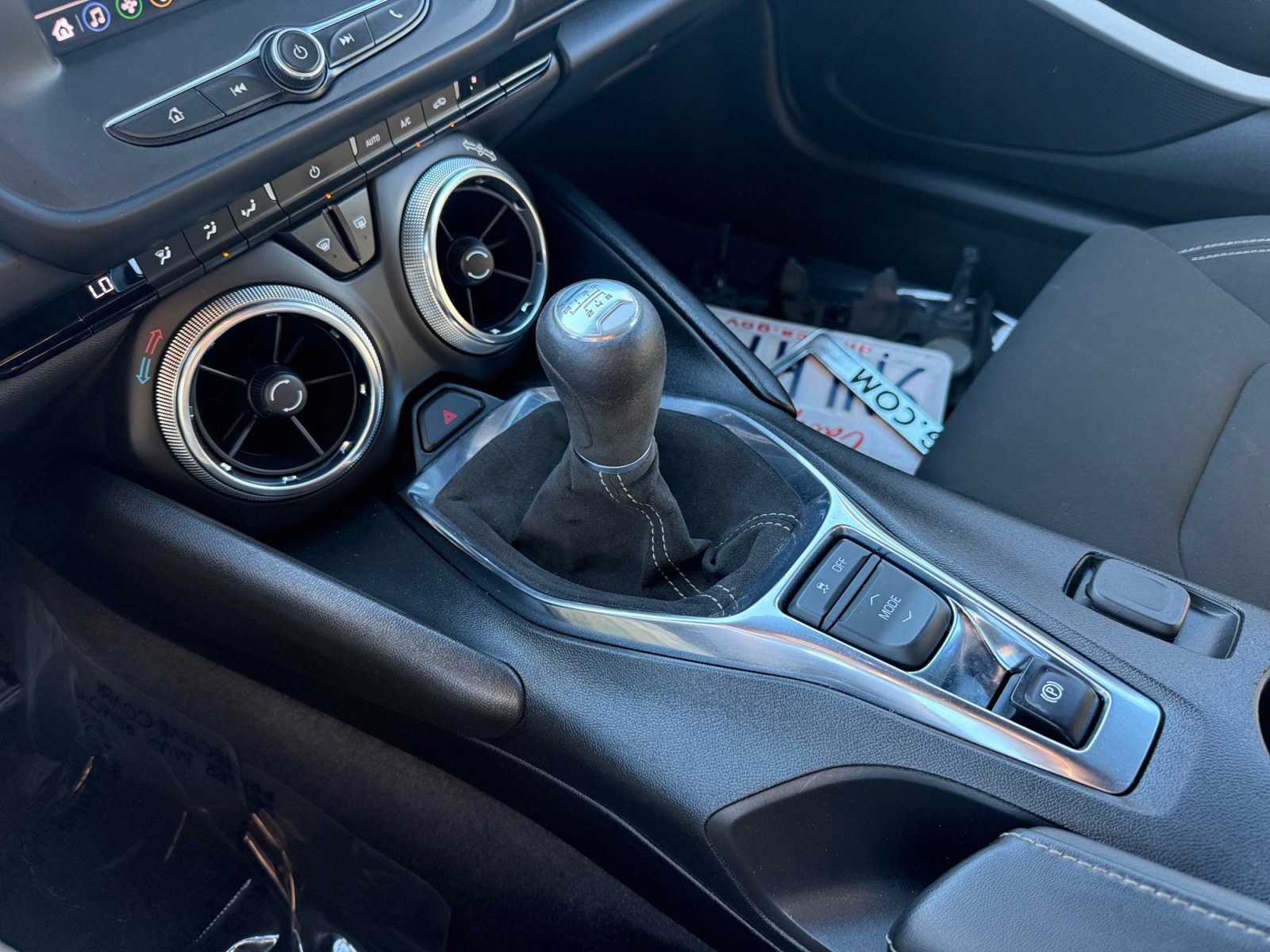 Used 2020 Chevrolet Camaro LT w/ 1LE Track Performance Package image 13