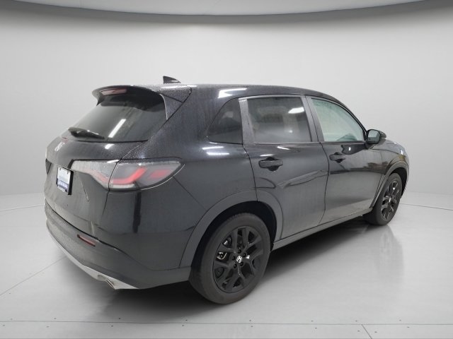 Used 2023 Honda HR-V Sport image 11