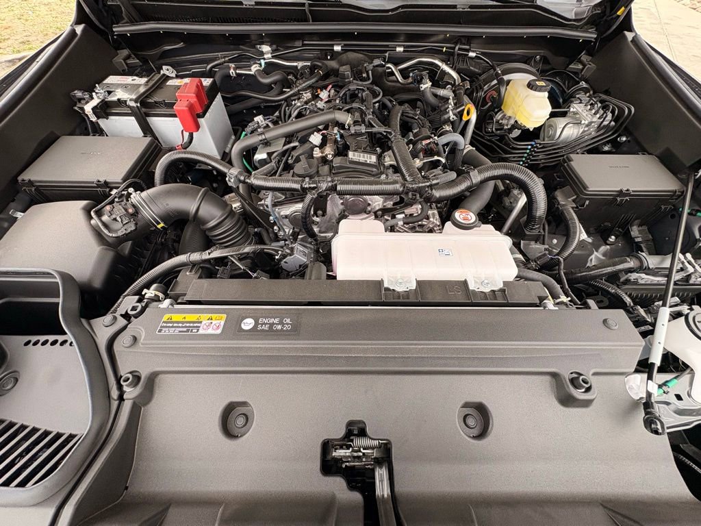 Used 2025 Toyota 4Runner Limited image 34