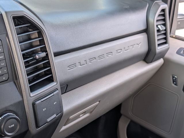 Used 2019 Ford F550 2WD Regular Cab Super Duty image 19