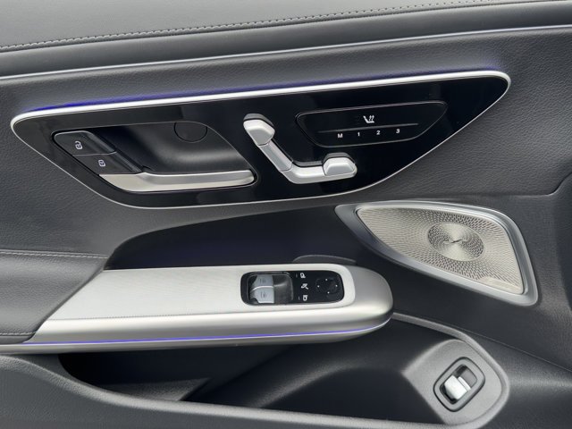 New 2026 Mercedes-Benz CLE 300 4MATIC Coupe image 9