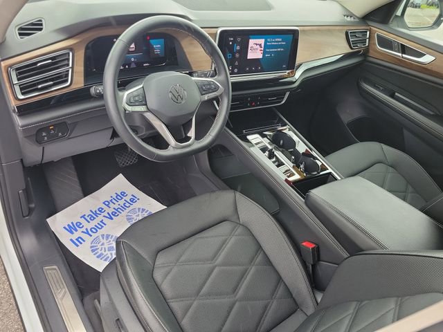 Used 2024 Volkswagen Atlas SE AWD/4WD image 17