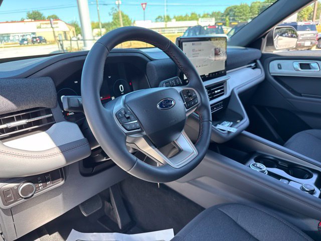 New 2027 Ford Explorer Active RWD image 28