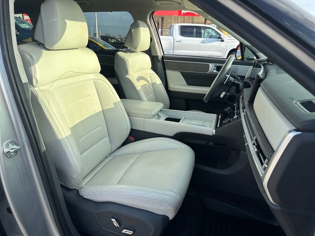 Used 2024 Hyundai Santa Fe Calligraphy AWD/4WD image 13