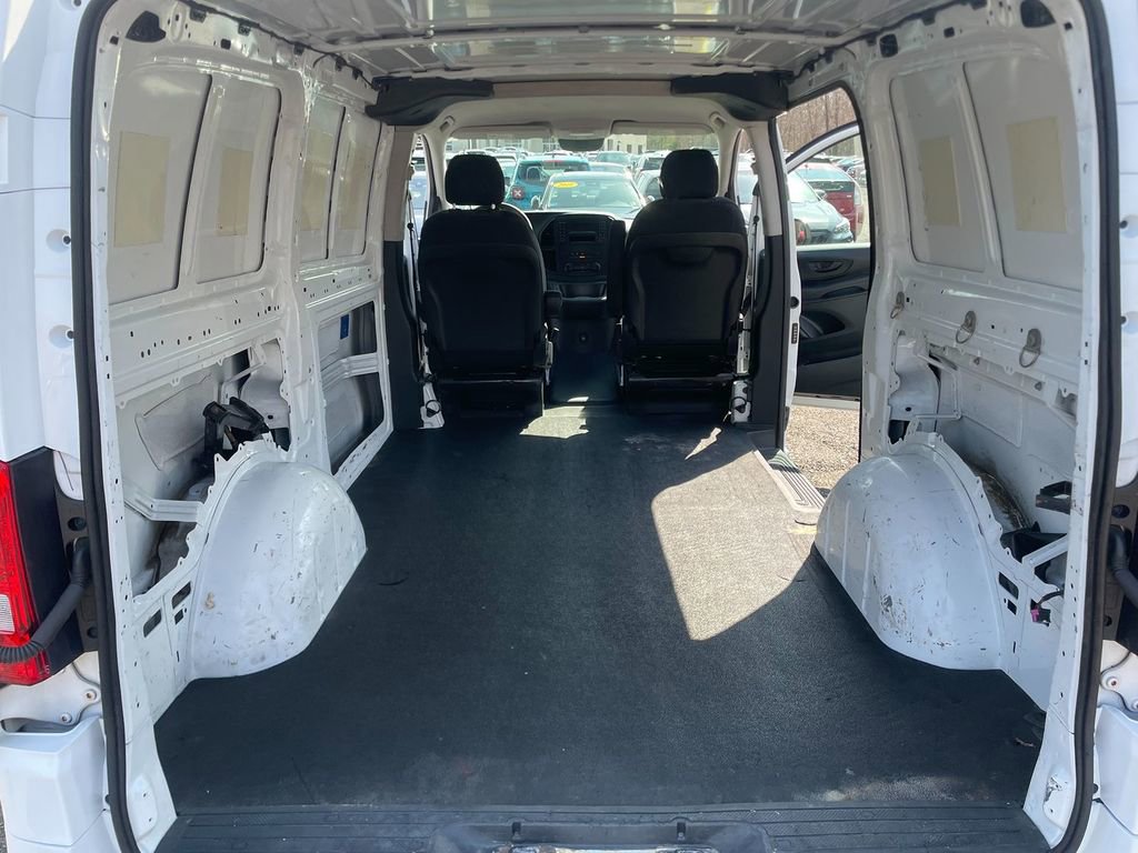 Used 2017 Mercedes-Benz Metris image 23
