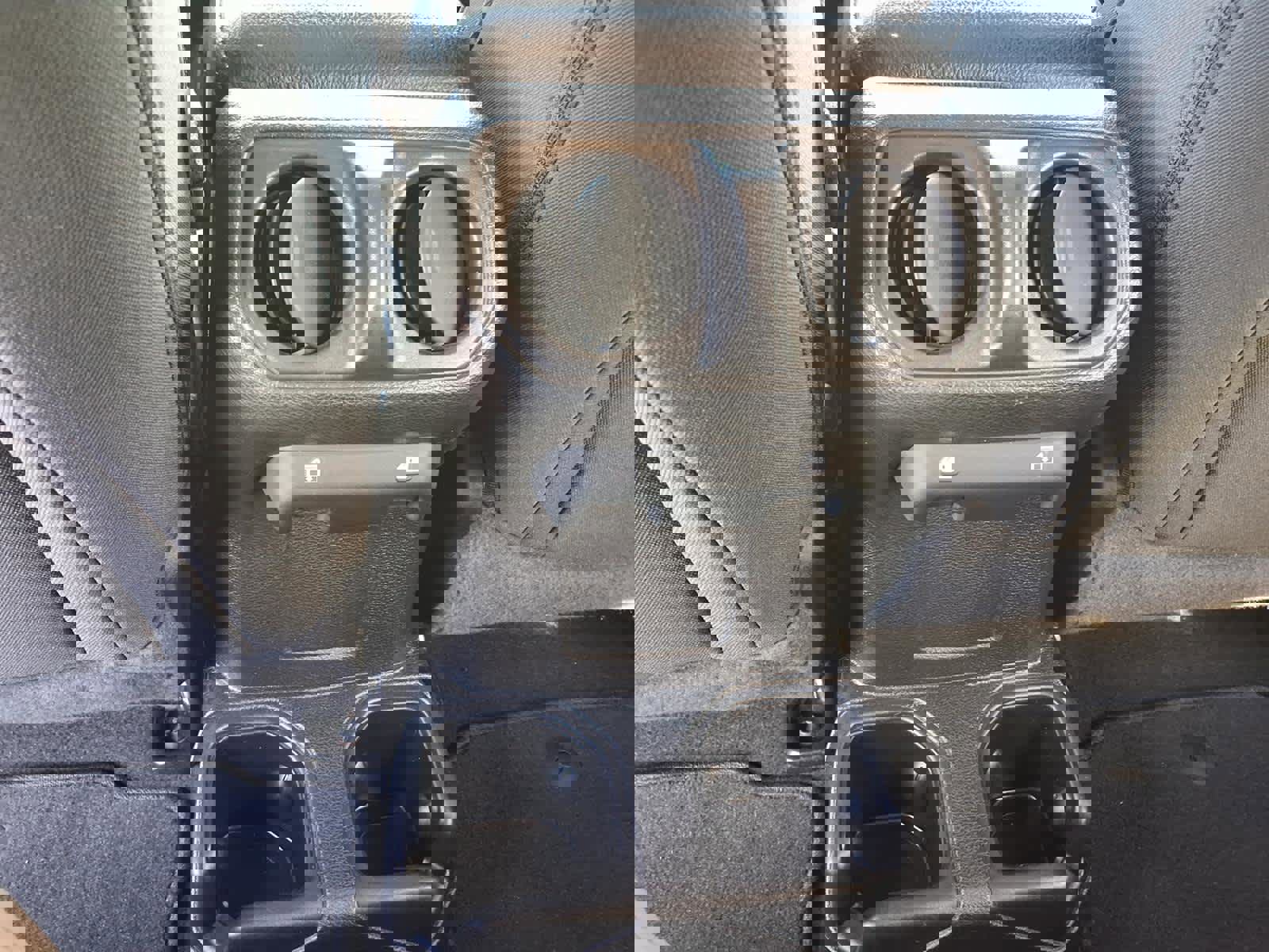 Used 2021 Jeep Wrangler Unlimited Sport image 21