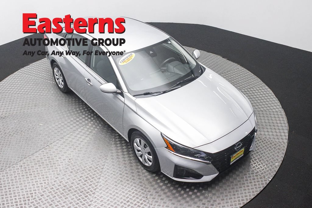Used 2023 Nissan Altima 2.5 S FWD image 3