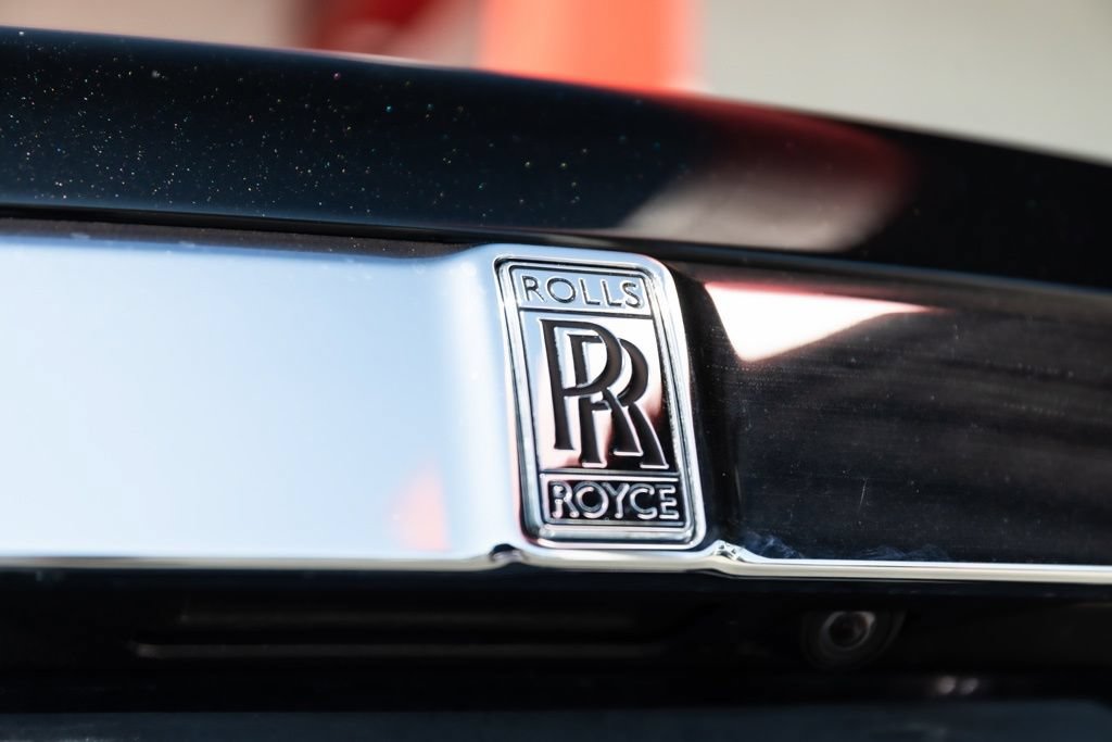 Used 2019 Rolls-Royce Wraith RWD image 14