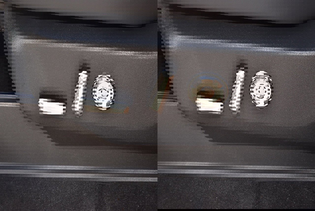 New 2025 Lincoln Navigator Reserve w/ Jet Appearance Package image 47