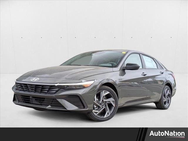 New 2025 Hyundai Elantra SEL