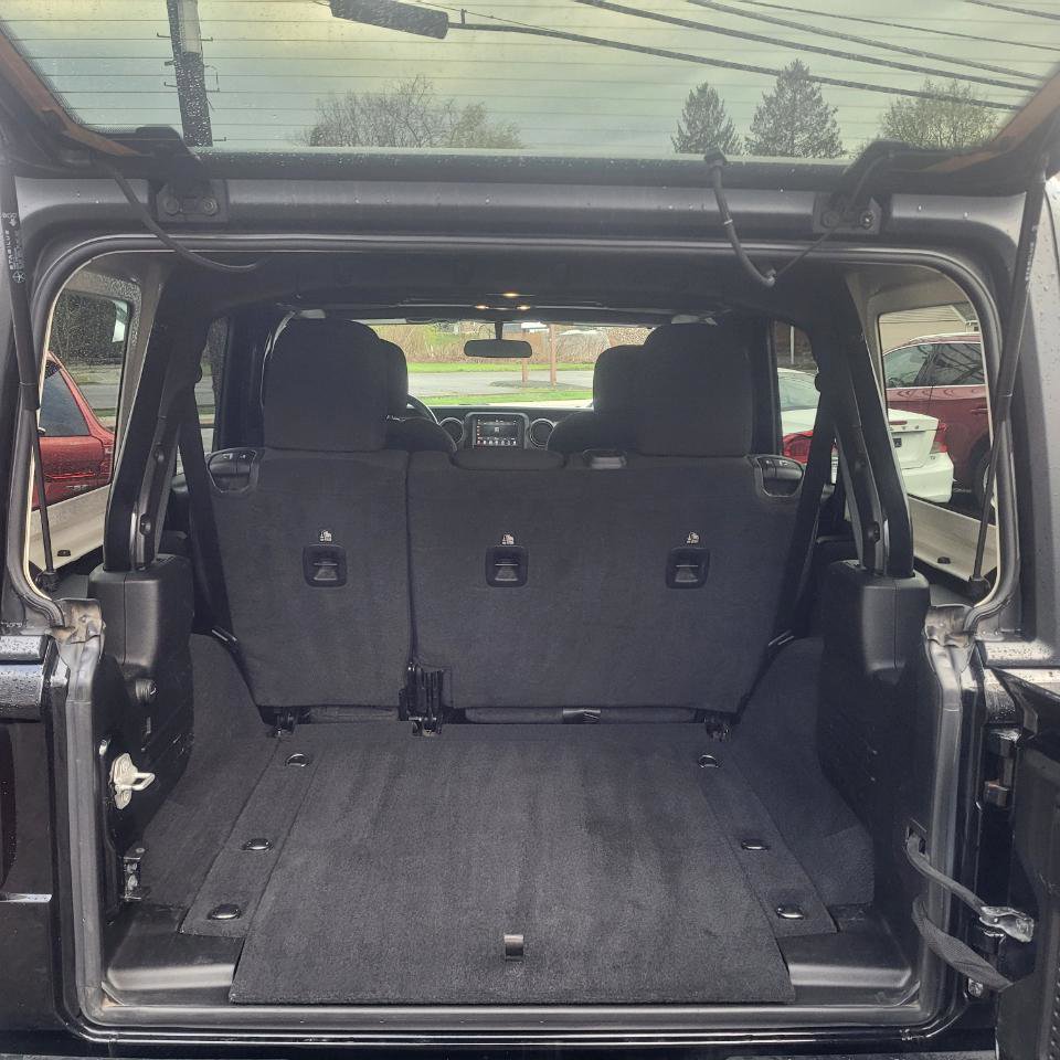 Used 2020 Jeep Wrangler Unlimited Sport AWD/4WD image 37