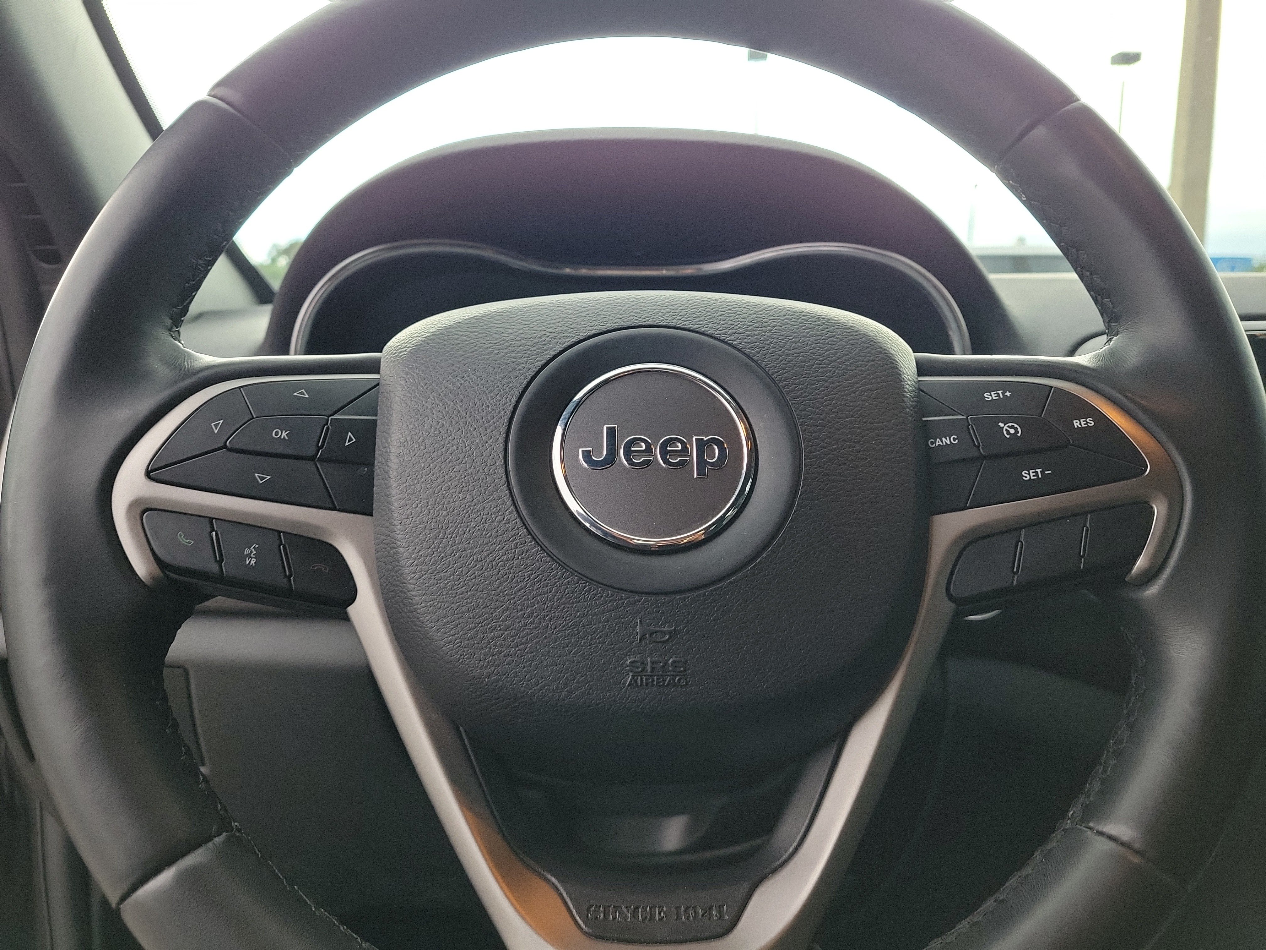 Used 2019 Jeep Grand Cherokee Laredo w/ Laredo X Package RWD image 22
