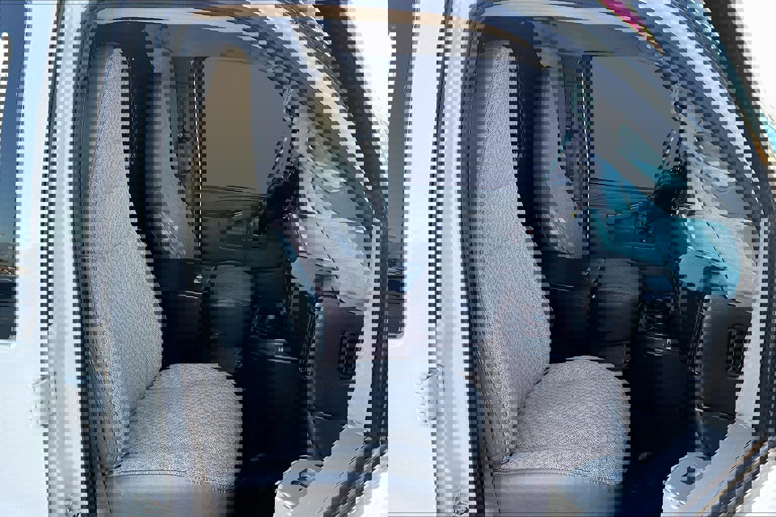 Used 2016 Chevrolet Express 2500 image 6