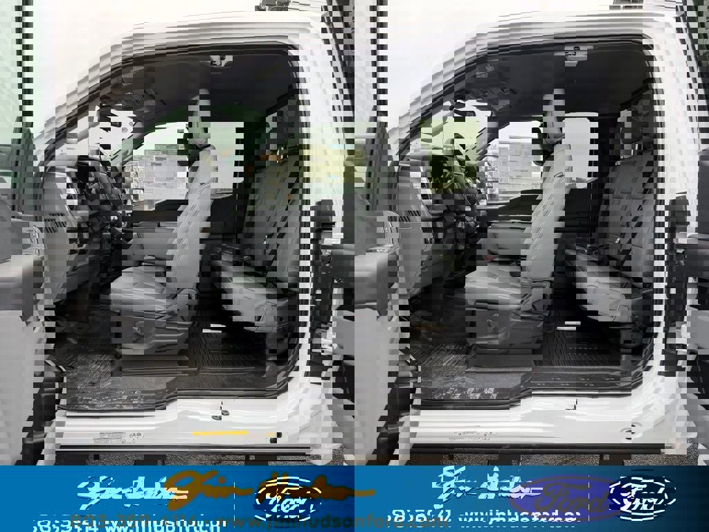 New 2026 Ford F550 4x4 Supercab Super Duty image 15