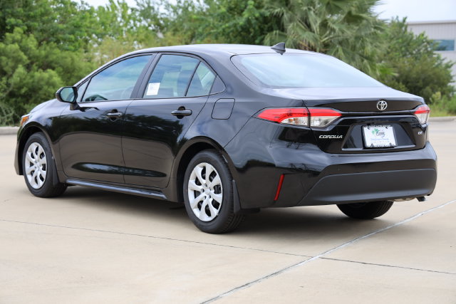 New 2026 Toyota Corolla LE FWD image 5