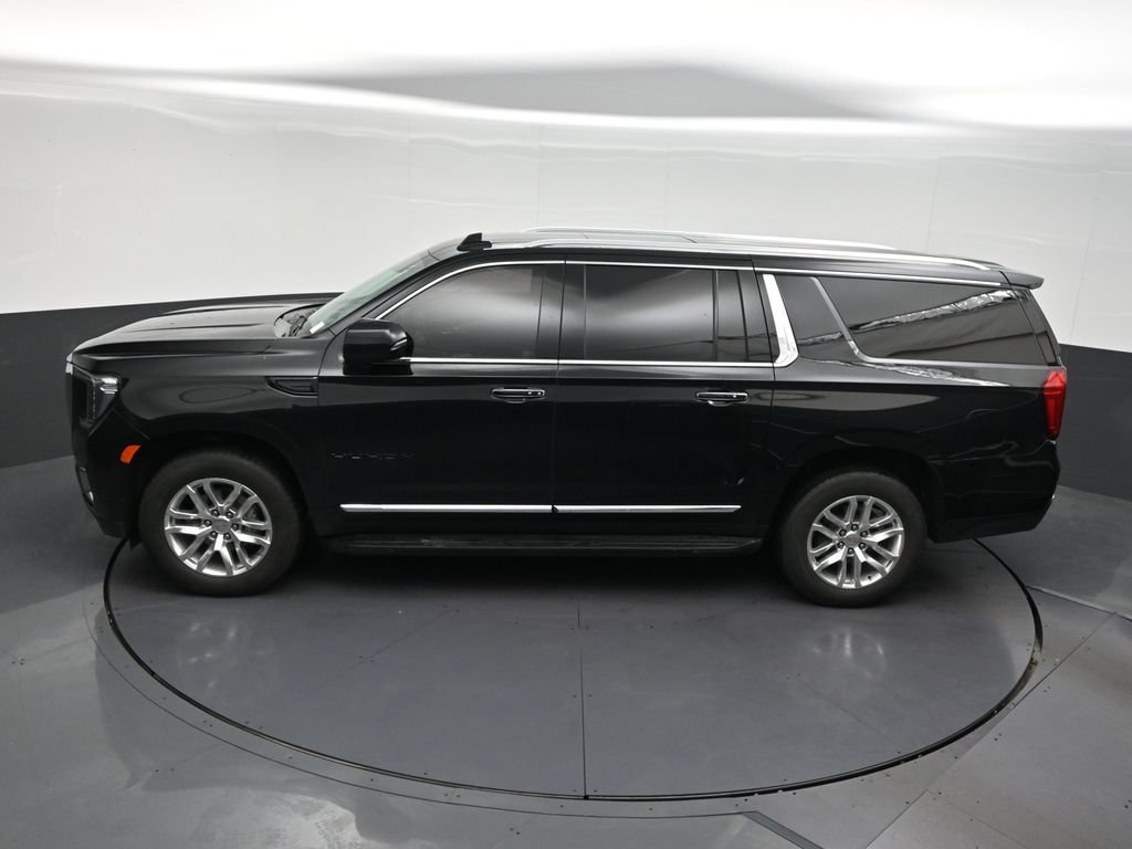 Used 2024 GMC Yukon XL SLT w/ SLT Premium Package RWD image 17