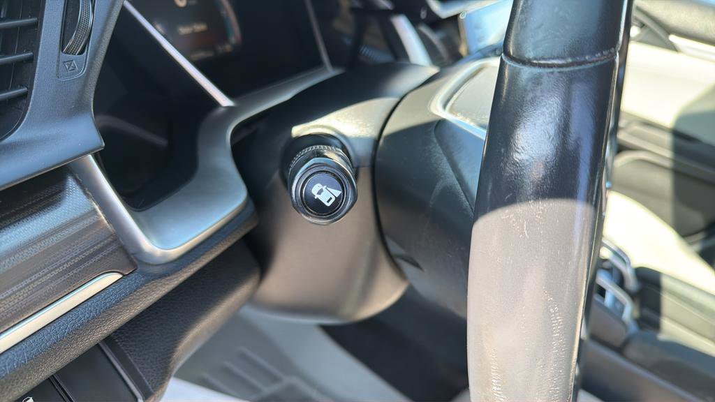 Used 2020 Honda Civic EX image 19