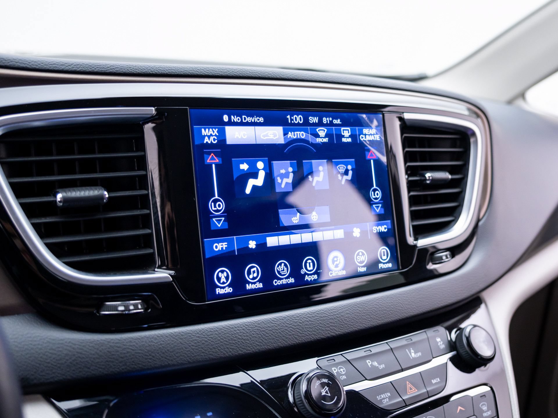 Used 2017 Chrysler Pacifica Touring-L Plus w/ Advanced Safetytec Group FWD image 26