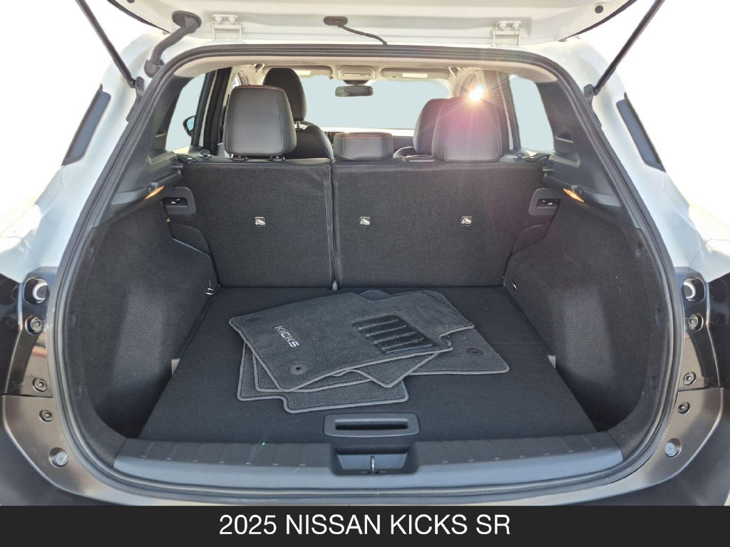 Certified 2025 Nissan Kicks SR FWD image 24