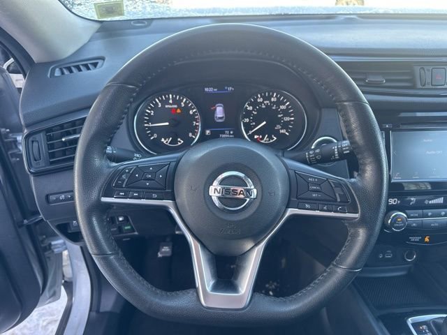 Used 2020 Nissan Rogue SV image 11
