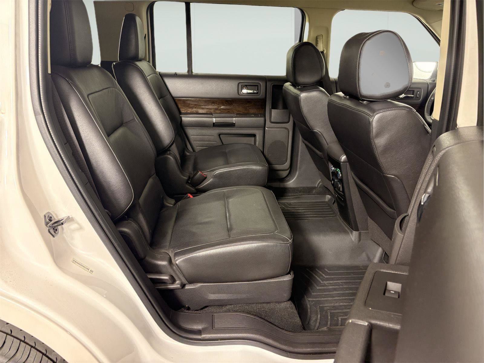 Used 2019 Ford Flex Limited w/ Equipment Group 303A AWD/4WD image 18