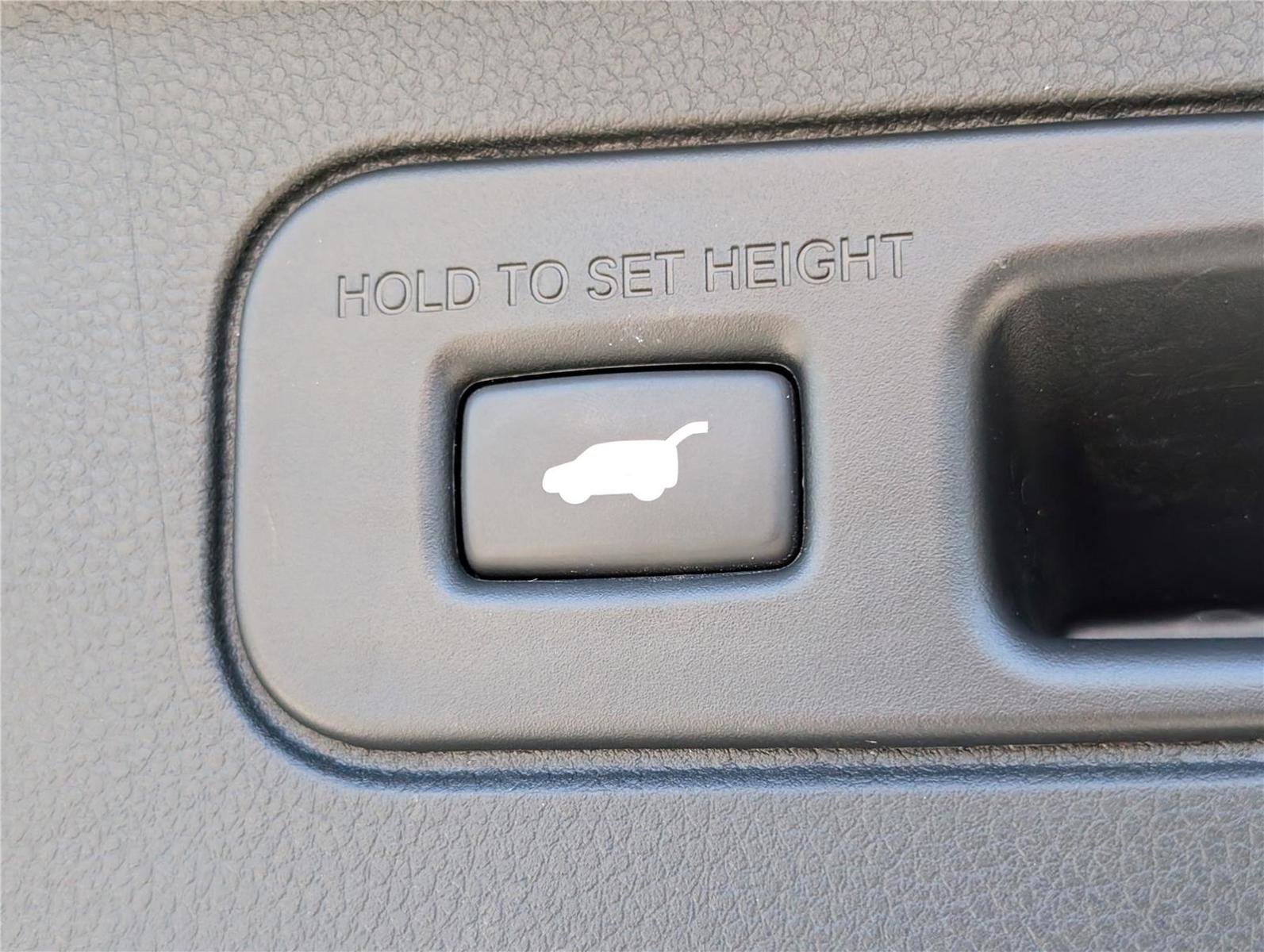 Used 2023 Honda Pilot Elite image 15