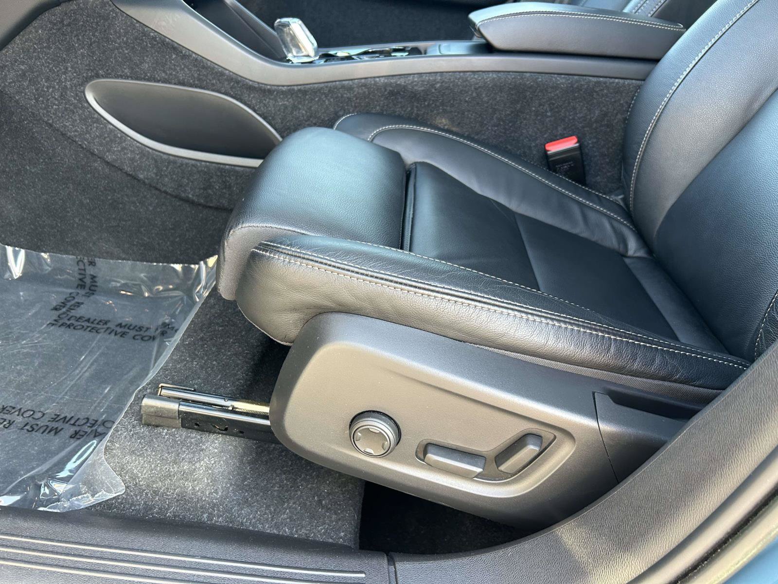 Certified 2023 Volvo XC40 B4 Ultimate FWD image 20