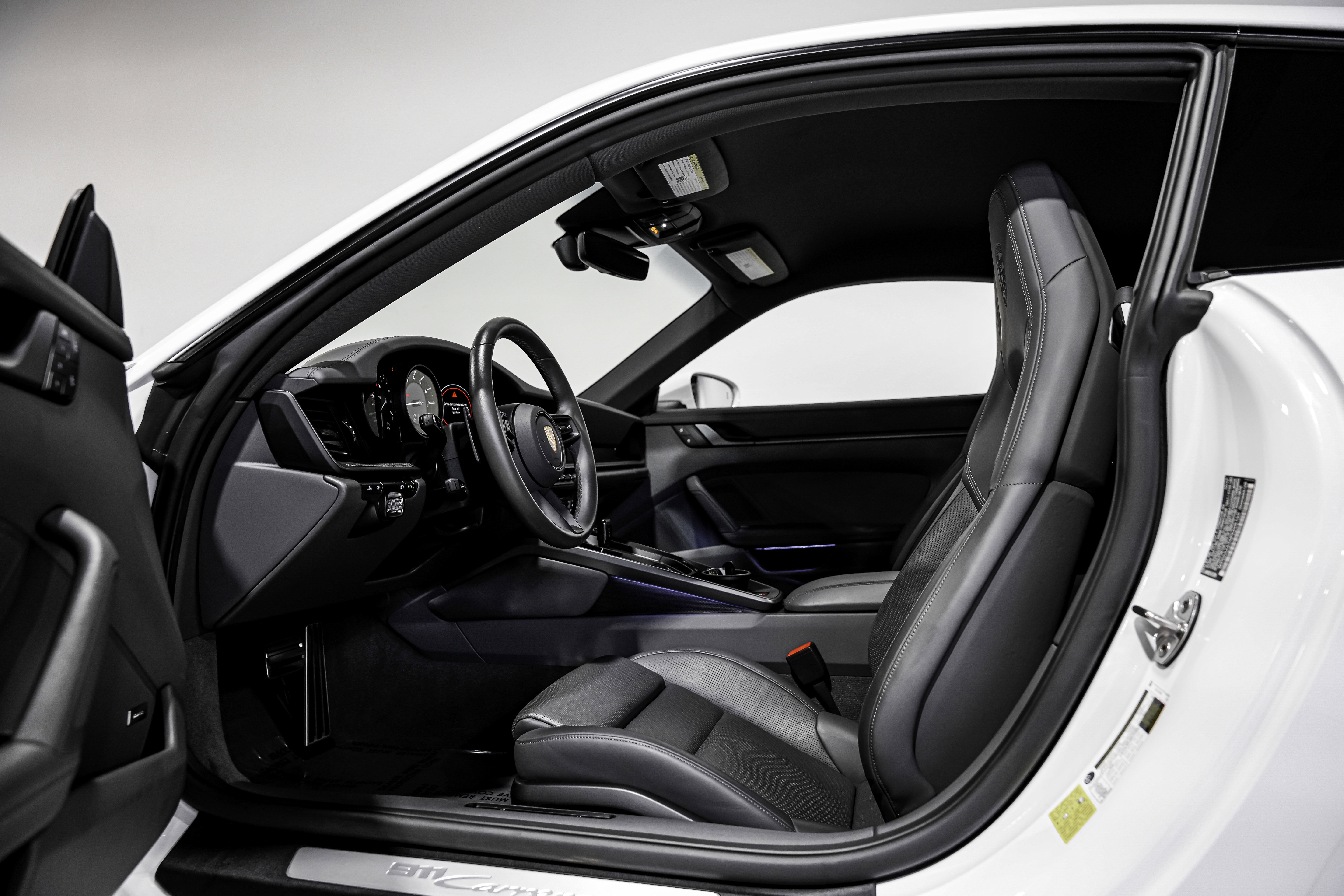 Used 2023 Porsche 911 Carrera w/ Premium Package image 21