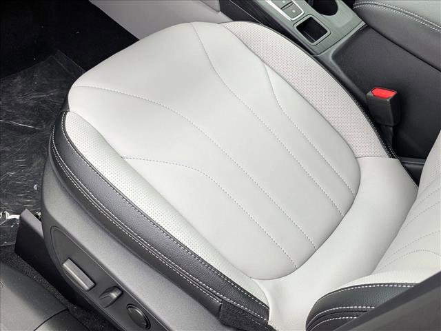 New 2025 Ford Escape SE w/ PHEV Premium Package image 4